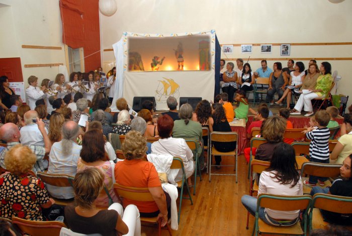 Η παράσταση Καραγκιόζη σε εξέλιξη